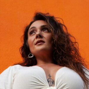 Meet your Posher, Eliza